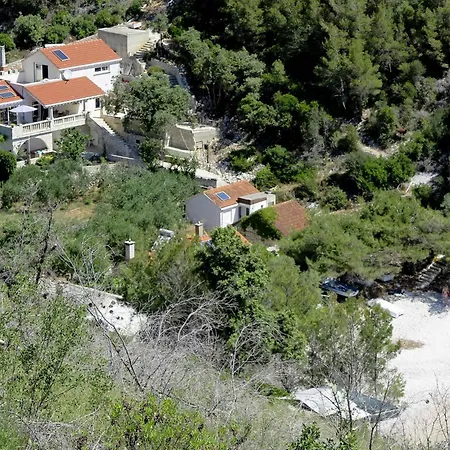 Maja - Four Bedroom House With Sea View