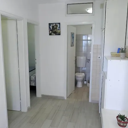 Prázdninový dům Maja - Four Bedroom House With Sea View *