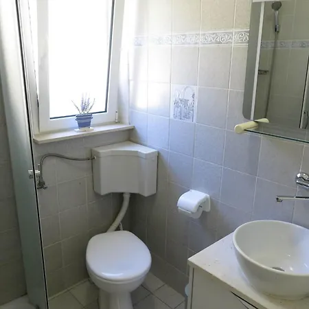 Maja - Four Bedroom House With Sea View Дом отдыха